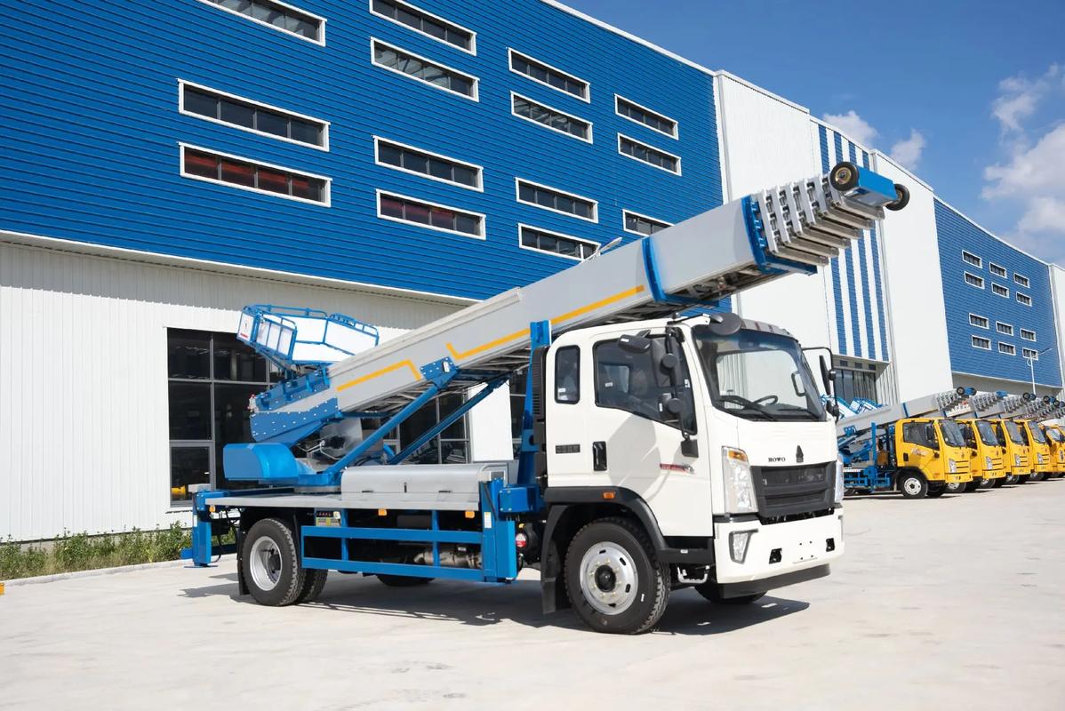 乌坡镇出租云梯车高空作业车 建筑垃圾搬运